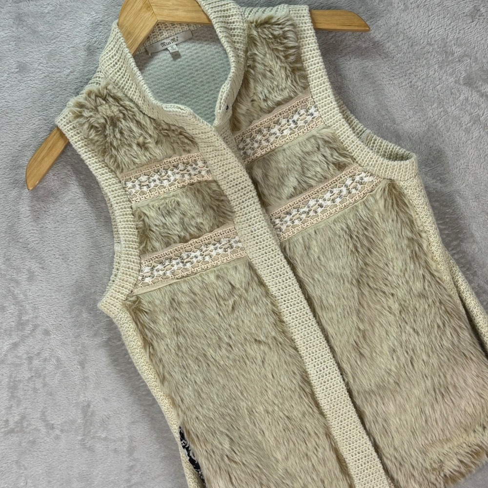 Miss Me Women's Faux Fur Knit Sweater Vest Beige Lace‎ Beaded Western Sz M